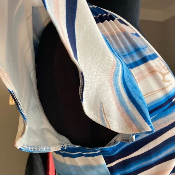 NWT: WHBM Striped Blue and White V-Neck Dress with tie belt and flutter sleeves - Picture 7 of 16